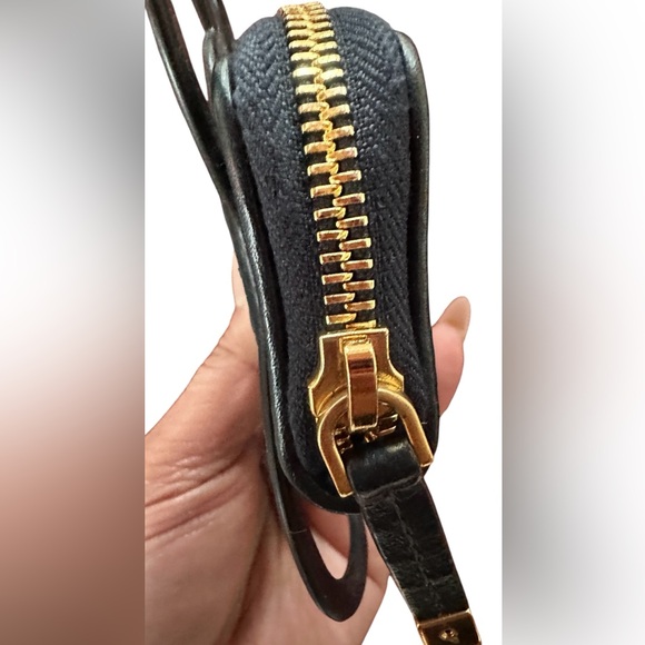 Dior Oblique Canvas and Rubber 30 Montaigne Phone Cover w/ AirPods Pro Case - Picture 5 of 12